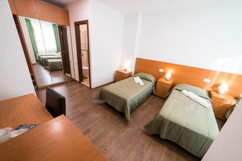 Hotel London 3*